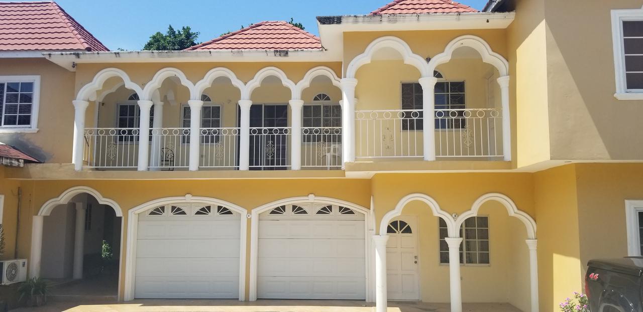 Wizzy Apartment Ocho Rios Exterior foto