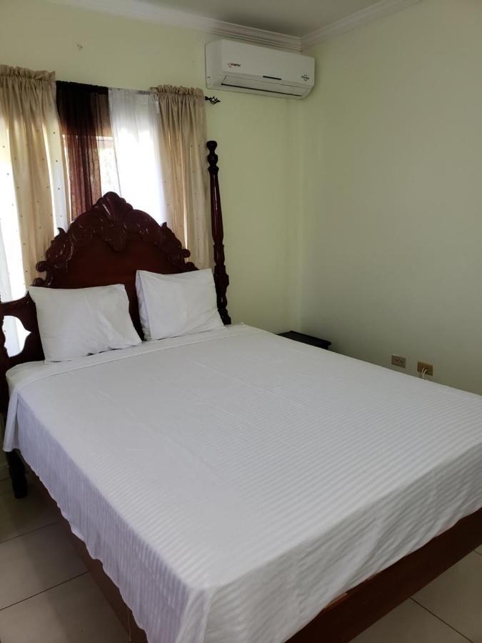 Wizzy Apartment Ocho Rios Exterior foto